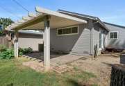 1123-Sunset-Ave-Chico-CA-95926-small-034-028-sunset-31-of-38-666x444-72dpi