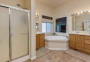 519-Central-House-Rd-Oroville-large-026-024-Master-Bathroom-1500x1000-72dpi